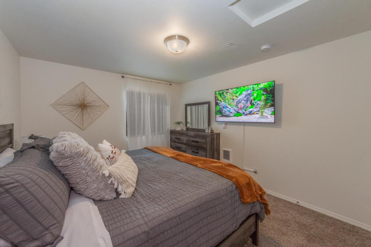 スポケーン・バレーModern And Stylish King Bed Wifi Free Parkingアパートメント エクステリア 写真